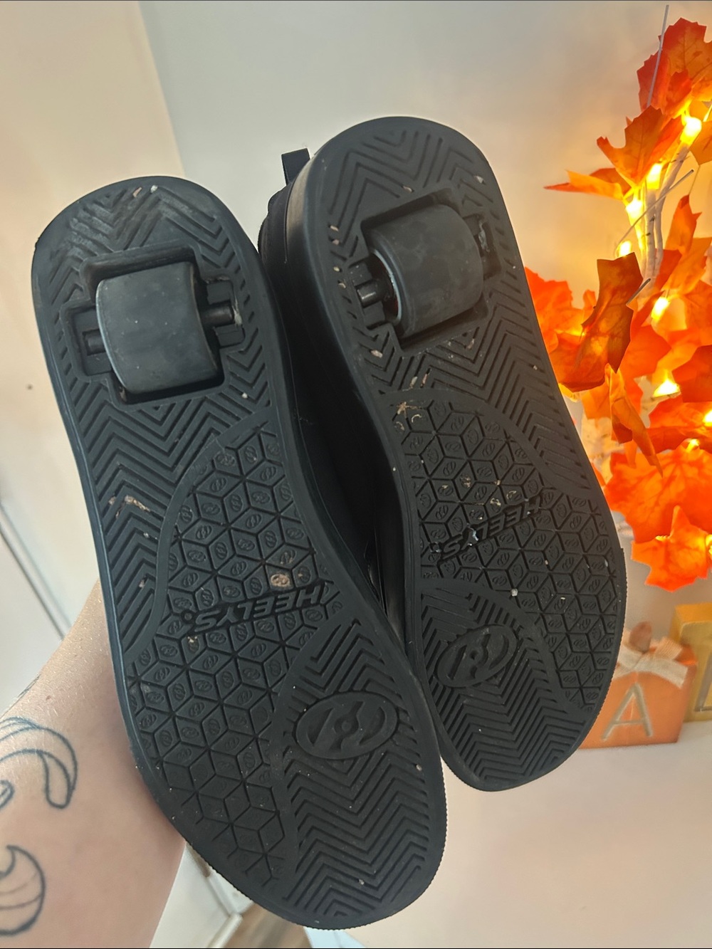 Women's hellys sneakers - Picture 2 of 3